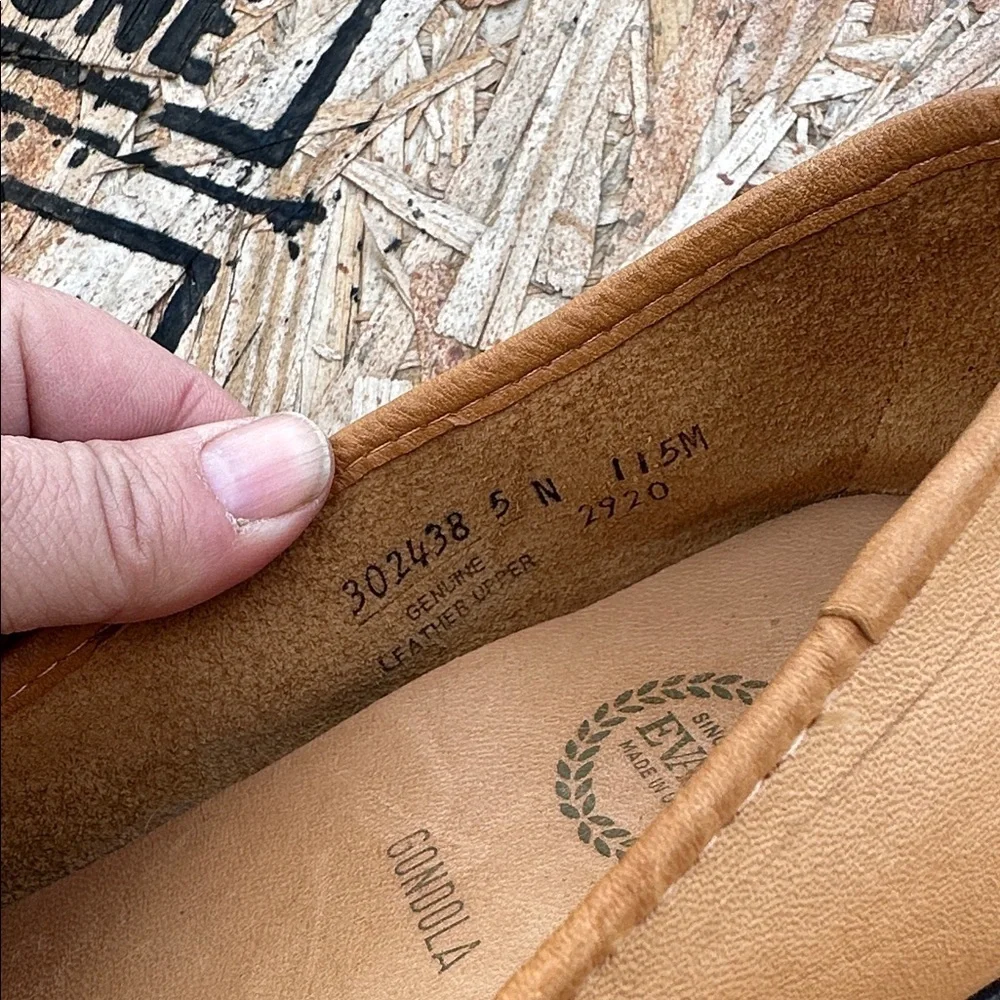 Evans Women's Tan Leather Loafers